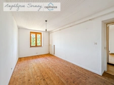 10 minutes from Saint-Amour – Village house of 103 m² with 3 bedrooms and convertible attic -- Montrevel Morges (39320), Jura area