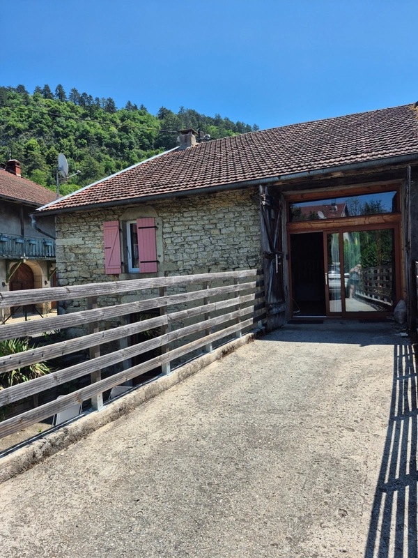 Maison à vendre 6 pièces LECT (39)