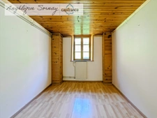 10 minutes from Saint-Amour – Village house of 103 m² with 3 bedrooms and convertible attic -- Montrevel Morges (39320), Jura area