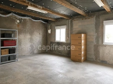 Former diamond factory: an unusual property with exceptional potential!