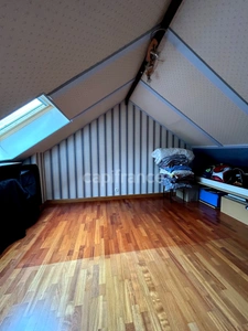 Une maison lumineuse aux beaux volumes, avec une vue exceptionnelle sur les montagnes