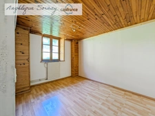 10 minutes from Saint-Amour – Village house of 103 m² with 3 bedrooms and convertible attic -- Montrevel Morges (39320), Jura area