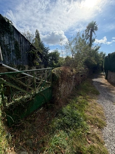 Maison en pierre à rénover entièrement – Beau potentiel au cœur du Croisty