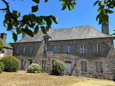 Manoir d’exception du XVIIIᵉ siècle et son parc clos au cœur de Loudéac