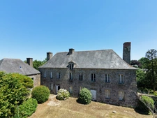 Manoir d’exception du XVIIIᵉ siècle et son parc clos au cœur de Loudéac