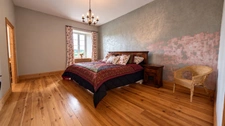 MANOIR HISTORIQUE DU XIVᵉ SIÈCLE – 543 M² – 9 CHAMBRES – 5,5 HECTARES