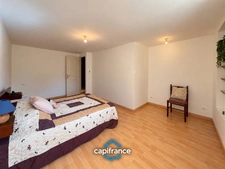 MAISON ENTIÈREMENT RÉNOVÉE DE 195 M² – 4 CHAMBRES – PISCINE – POOL HOUSE – CADRE VERDOYANT