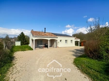 Maison à vendre 6 pièces SAINT CYR (07)