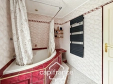 Maison à vendre 9 pièces de 197m² à Châteauneuf-de-Galaure (26)