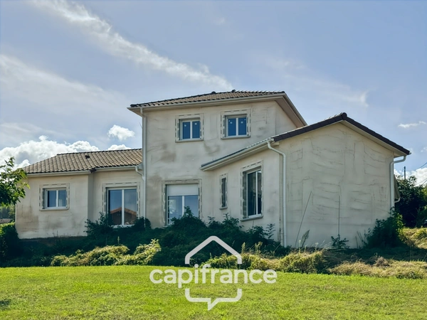 Maison à vendre 8 pièces BEAUSEMBLANT (26)
