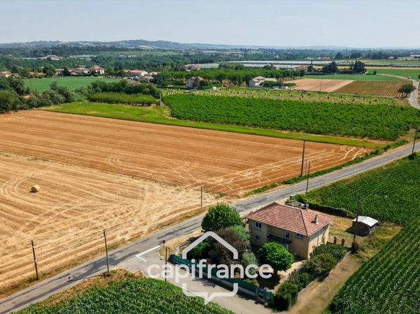 Chanas – Une maison familiale au cœur d'un environnement naturel privilégié composé de 6 pièces