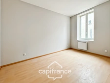 Building for sale in SAINT VALLIER (26)