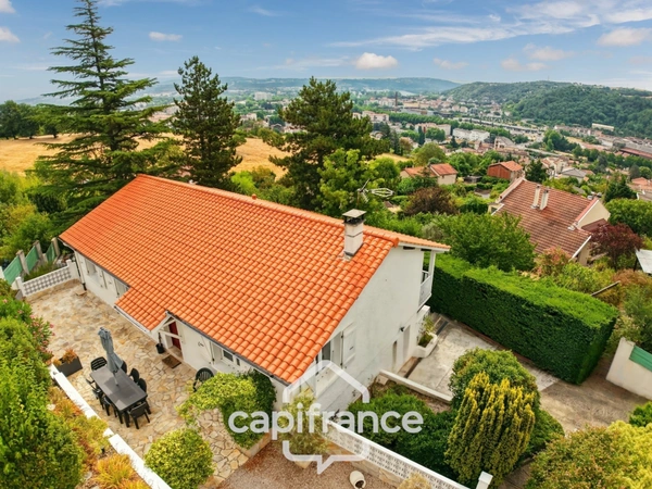Maison à vendre Sur les hauteurs de Givors avec une Vue panoramique sur le Rhône