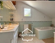 Maison à vendre de 4 chambres un bureau une grande pièce de vie à BEAUSEMBLANT (26) proche de Chanas