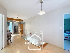Maison à vendre de 4 chambres un bureau une grande pièce de vie à BEAUSEMBLANT (26) proche de Chanas
