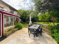 Maison à vendre 9 pièces de 197m² à Châteauneuf-de-Galaure (26)