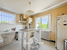 Maison à BOURG DE PEAGE (26) sur terrain de 659 m² proche du centre ville,