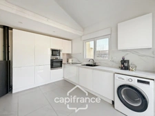 Maison plain-pied de 65,4m² à vendre à BEAUSEMBLANT (26)