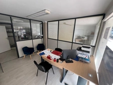 Attractive 62 sq m commercial premises for sale immediately - Juan-les-Pins (06) - Wilson area