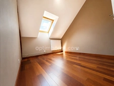 Maison familiale avec double garage - 137 m²