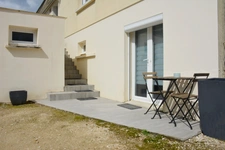 Dpt Indre et Loire (37), à vendre proche de TOURS immeuble de rapport 9 studios, terrasse, parkings