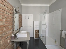 Albi city centre, family home with garden and swimming pool, 6 bedrooms