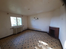 Saint JULIEN DU PUY maison de type 3 avec garage et jardin