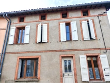 RABASTENS - MAISON DE VILLE avec TERRASSE ET GARAGE