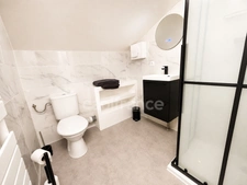 ENSEMBLE IMMOBILIER 104 m² – 2 LOGEMENTS – HYPER CENTRE SAINTES