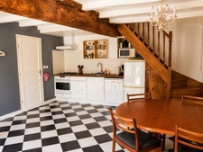 EXCEPTIONAL 17TH-CENTURY ESTATE – 1,370 M² – 2 HECTARES – SWIMMING POOL – GUEST HOUSE & RECEPTION FACILITIES