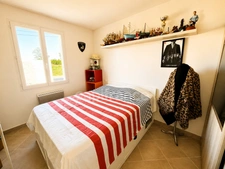 Maison de plain-pied – 94 m² – 3 chambres – Terrain 910 m² – DPE B