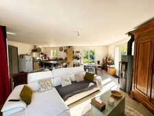 Maison de plain-pied – 94 m² – 3 chambres – Terrain 910 m² – DPE B