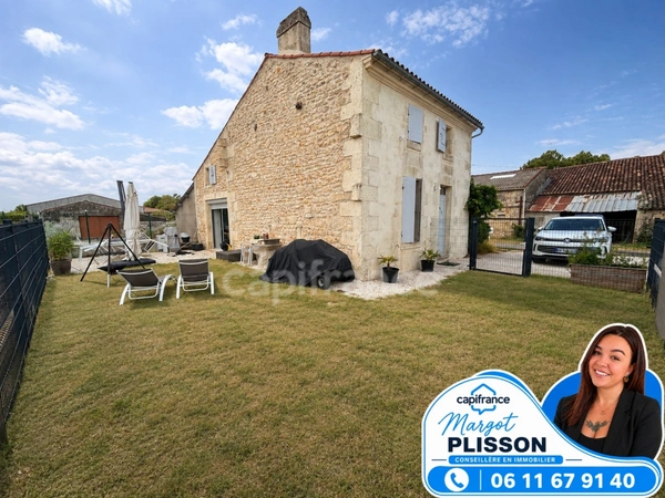 Maison en pierre pleine de charme à Saint-Porchaire