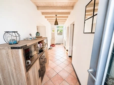 Maison de caractère 162 m² avec 3 dépendances à Corme-Royal