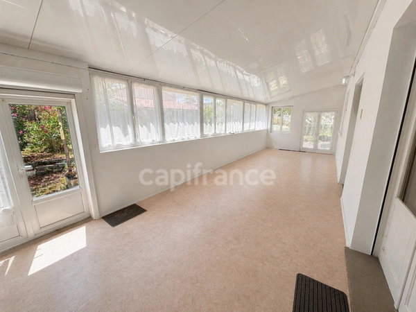 Maison à vendre 5 pièces SAINTES (17)