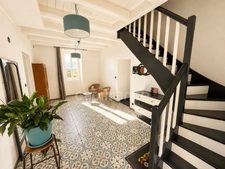 Maison entièrement rénovée avec moulin – 3 chambres – Dépendance de 116 m² – Secteur très calme