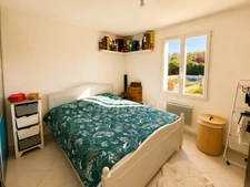 Maison de plain-pied – 94 m² – 3 chambres – Terrain 910 m² – DPE B