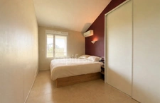 Fréjus – Rare triplex avec jardin, piscine et double garage