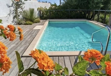 LES ISSAMBRES – PRESTATIONS HAUT DE GAMME – JARDIN PRIVATIF – PISCINE – APERÇU MER