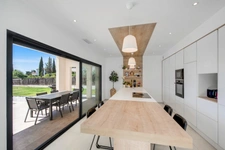 Villa contemporaine récente 5 piéces avec piscine