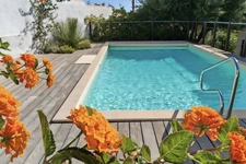 LES ISSAMBRES – PRESTATIONS HAUT DE GAMME – JARDIN PRIVATIF – PISCINE – APERÇU MER