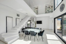 Villa contemporaine récente 8 piéces avec piscine