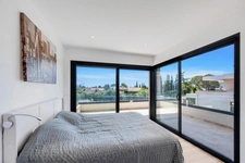Villa contemporaine récente 8 piéces avec piscine
