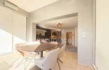 Fréjus – Rare triplex avec jardin, piscine et double garage