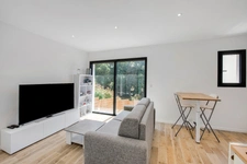 Villa contemporaine récente 8 piéces avec piscine