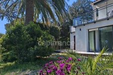 LES ISSAMBRES – PRESTATIONS HAUT DE GAMME – JARDIN PRIVATIF – PISCINE – APERÇU MER