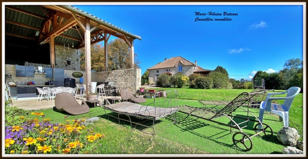 Maison à vendre 9 pièces ENGAYRAC (47) maison, dépendance, monastère de Saint-Pierre de Clairac.