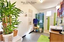 Maison à vendre 6 pièces BON ENCONTRE (47)Grande maison familiale de 170m²  avec jardin, double garage et nombreuses possibilités, 3 entrées.