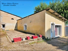 À vendre – Ensemble immobilier avec hangar et maison d’habitation à proximité de la zone O’Green