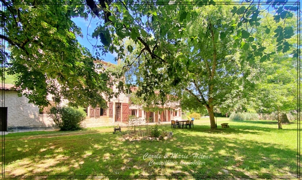 Maison 250 m² – 8 chambres – Piscine – Hangar 100 m² – Terrain 4 263 m² – Estillac 